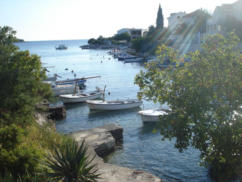 Apartments Dalmacija Rogoznica  Bagian luar foto