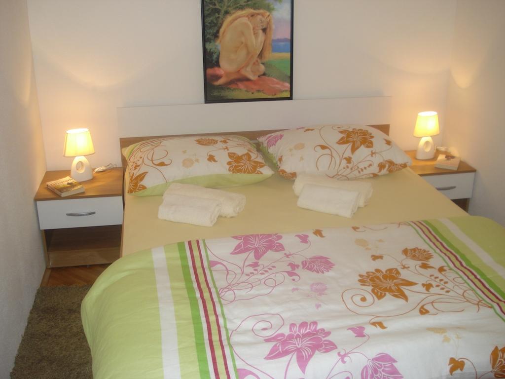 Apartments Dalmacija Rogoznica  Ruang foto