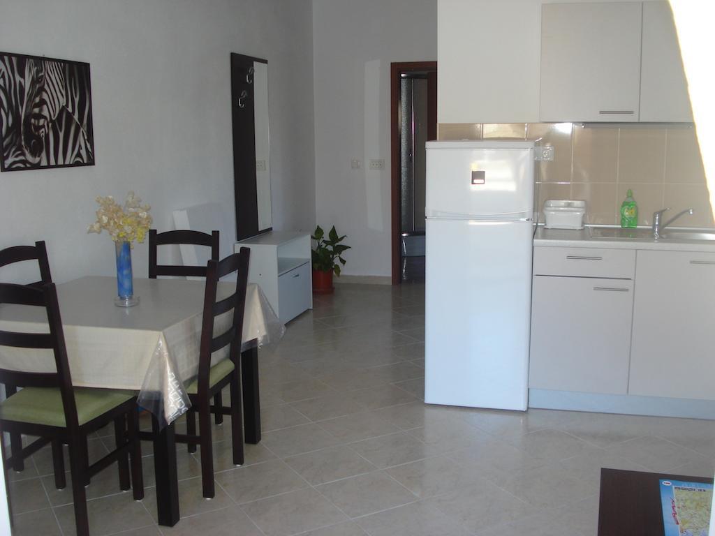 Apartments Dalmacija Rogoznica  Ruang foto
